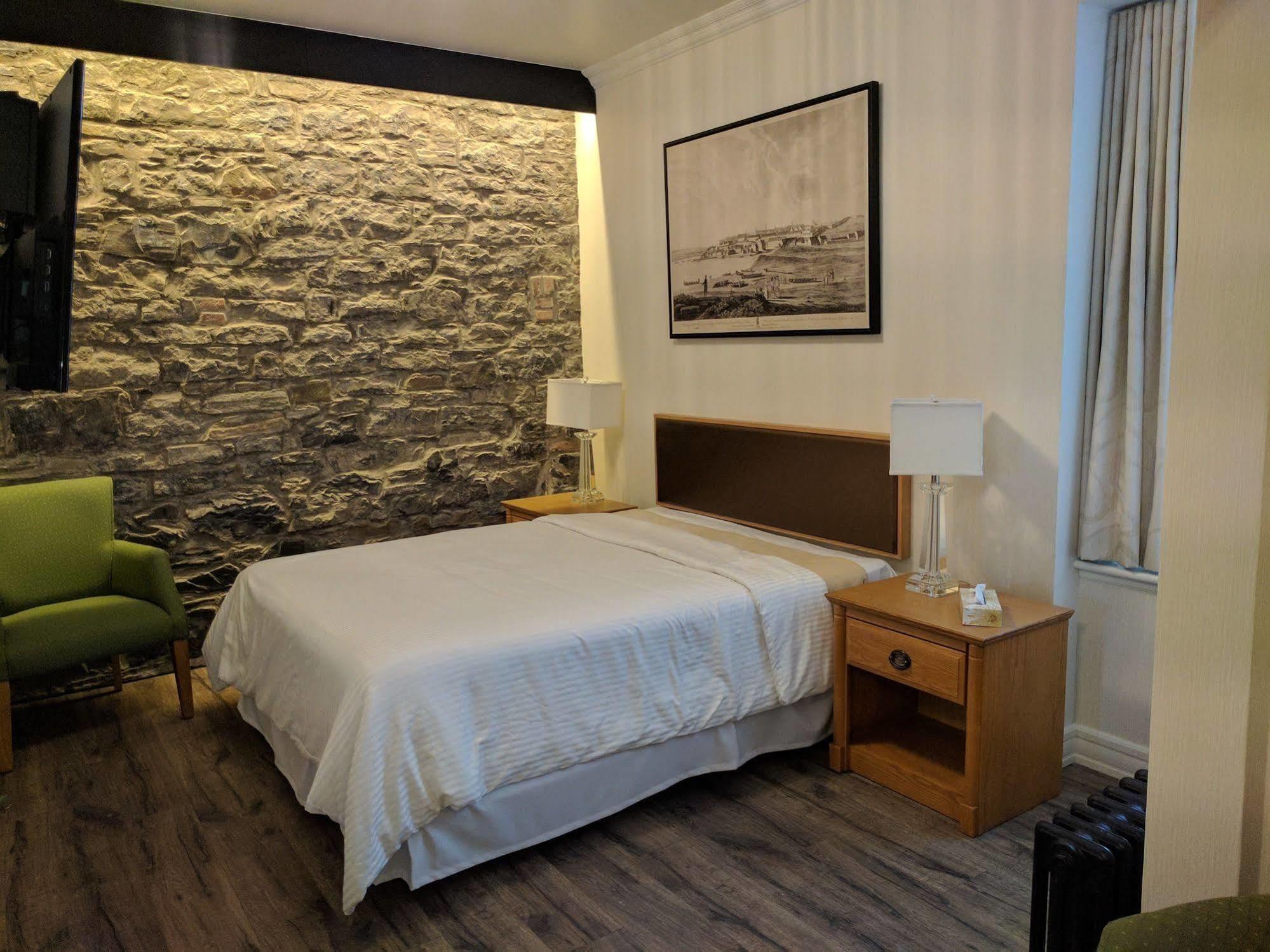 Inn Du Tresor 3*